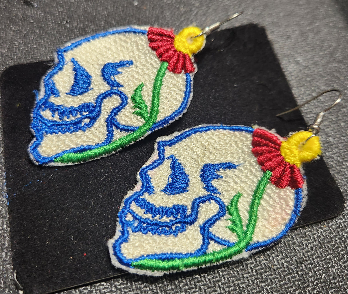 Skull earrings